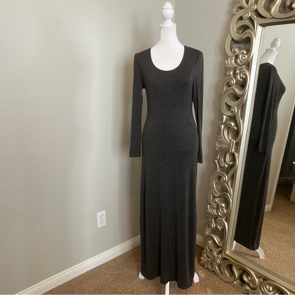 White Mark Charcoal Grey Scoop Neck Long Sleeve Bodycon Maxi Dress Size Small - Picture 1 of 8